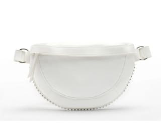 Riñonera con efecto craquelado por 9.99€.