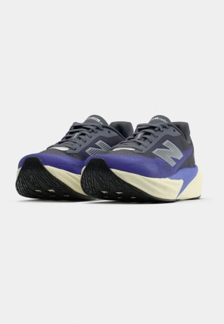 New Balance FuelCell Rebel v5 por 83,90€ en Privé by Zalando
