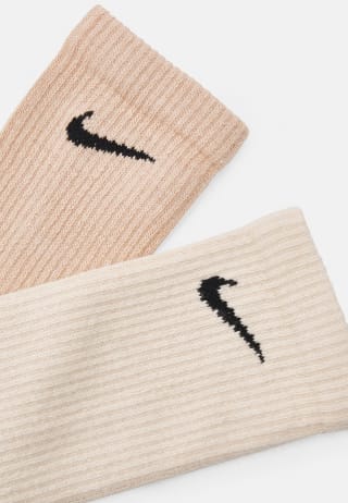 Nike Everyday Plus Cushioned à 19,99€