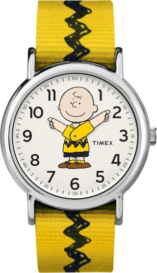 Timex x Peanuts — Reloj unisex de 38mm por $850 en Amazon