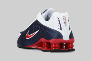 Nike Shox R4 (GS) 'Midnight Navy and Gym Red' por $1,299.50 en Lust México