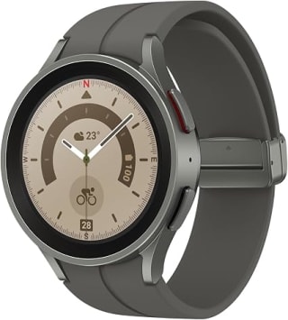 Samsung Galaxy Watch5 Pro 45mm (Reacondicionado) por $1,399 en Amazon