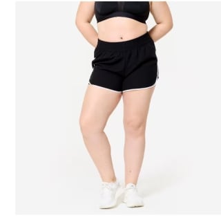 Domyos Pantalón corto fitness para mujer por 3.99€.