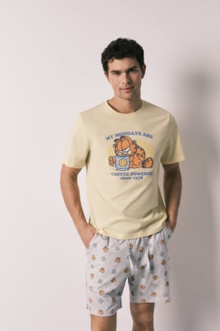 Pijama corto Garfield para hombre por 17,09€