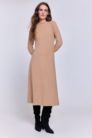 Vestido midi bajo semi evasé Milano por 8.99€