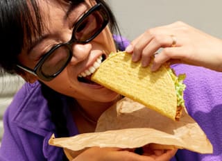 Solo Hoy Gratis un Taco Supreme de pollo asado o veggie con lechuga