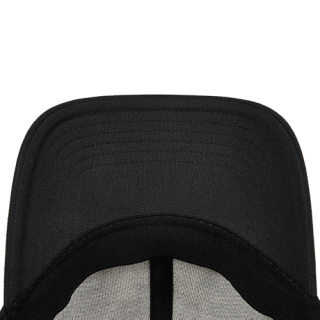 Gorra Under Armour Blitzing por 10€ en Foot Locker