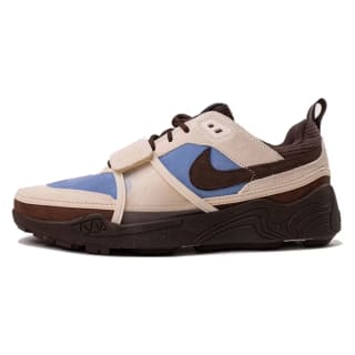 Nike Travis Scott Zoom Field Jaxx Sneakers voor €85 bij sneakersnstuff