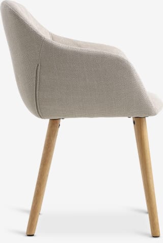 Silla de comedor ADSLEV tela beis/color roble natural por 55€ en JYSK