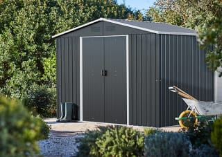 Abri de jardin en métal 5,06 m² pour 169,90€ chez Castorama