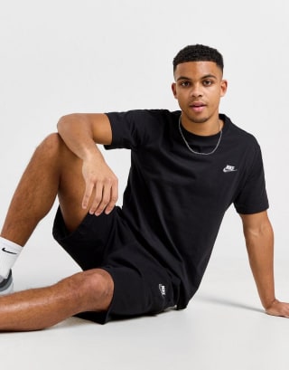 Sélection de t‑shirts Nike à 10€ chez JD Sports