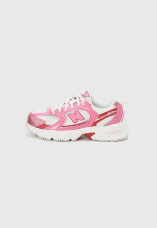 New Balance 530 rose pour 37,90€ chez Zalando Privé