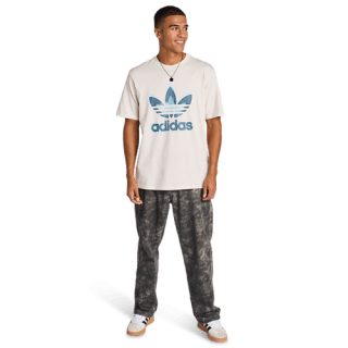 adidas Graphics - Hombre T-Shirts por 10€ en Foot Locker