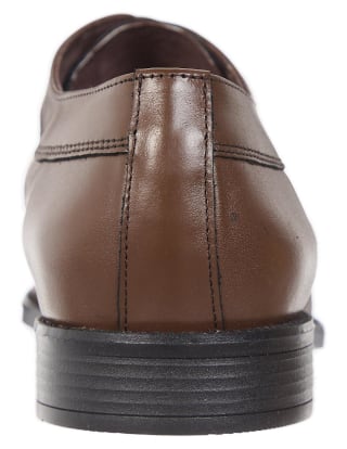 JBE Zapato derby para hombre por $364.50 en Liverpool