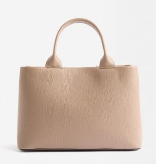Bolso Tote con bandolera M por 12.99€.