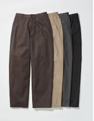 Pantalon Chino large à 29,90€