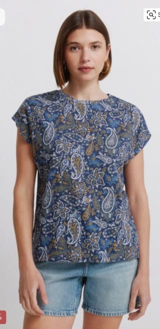 Springfield Camiseta manga corta para mujer por 3.99€.