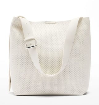 Bolso de hombro con textura por 9.99€.