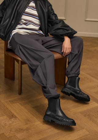 Tot 70% korting op boots, enkellaarsjes en sneakers bij Manfield