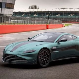 Stage Aston Martin Vantage F1 Edition pour 191€ chez Sport Découverte