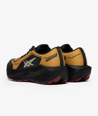 Asics Novablast 6 GTX Mostaza por 114,75€