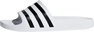 adidas adiLette Aqua sandalias por $378.25 en Amazon
