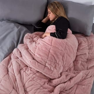 Brentfords Weighted Blanket (150 x 200cm, 8kg) for £8.46 at Amazon