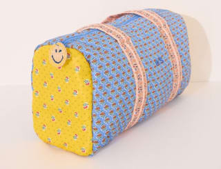 Bolso grande acolchado por 19.99€.