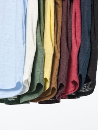100% Linen Crew Neck T-Shirt voor €19,90 bij Uniqlo
