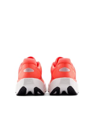 New Balance FUELCELL REBEL V5 por 68,90€ en Privé by Zalando