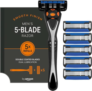 by Amazon Maquinilla afeitar cinco hojas hombre con 6 recambios por 5.15€