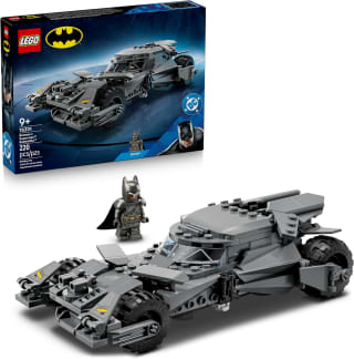 LEGO DC La Batmobile de Batman v Superman 76331 à 19,46€ chez Amazon