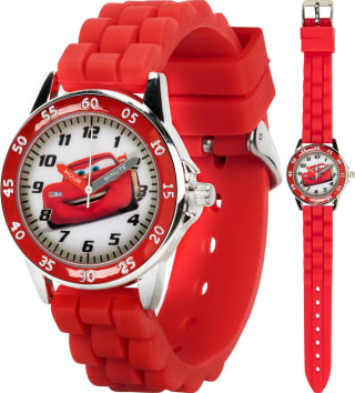 Accutime Reloj Disney Lightning McQueen 33 mm por $193 en Amazon