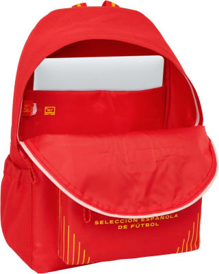 Mochila Selección Española de Fútbol 31x13x43 cm por 13,08€ en Amazon
