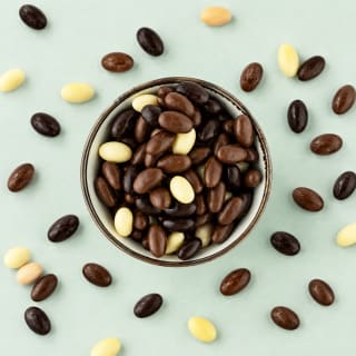Chocolade jelly beans gemengd (600 gram) voor €5,95 bij De Notenshop