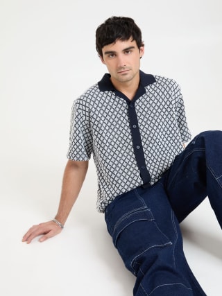 Hasta 50% en ropa de hombre en Cuidado con el Perro
