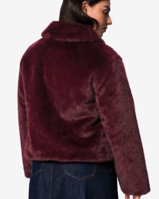 Damesjas Rafi bomber imitatiebont bordeauxrood voor €29,99 bij Hema