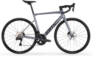 Vélo BMC Teammachine SLR DEUX CARBONES Shimano Ultegra Di2 à 2999€