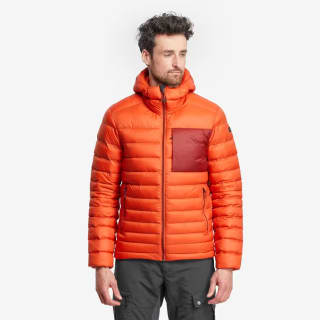 Plumífero de montaña y trekking con capucha Hombre Forclaz MT500 por 76.49€