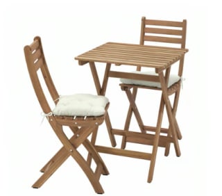 Mesa y dos sillas plegables IKEA Askholmen marrón oscuro por 100,99€