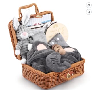 Coffret cadeau personnalisé pour nouveau-né 9 pièces avec doudou à 28,49€