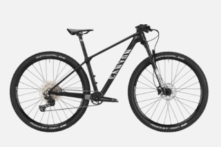VTT Canyon Exceed CF Young Hero à 899€