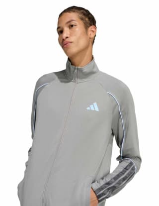 Conjunto deportivo regular Adidas con elástico para hombre por $879.20 en Liverpool