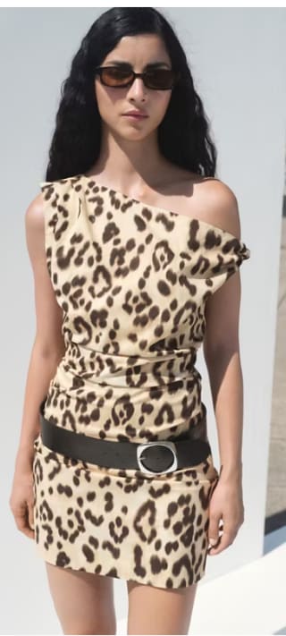 Vestido cuello asimétrico leopardo por 5.99€