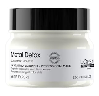 L'Oreal Professionnel Mascarilla Metal Detox 250ml por 14.22€.