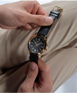 Guess Crescent GW0628G2 herenhorloge voor €45,99 bij Bol