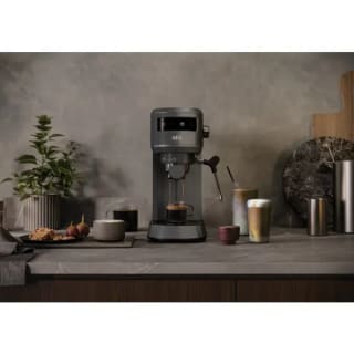 AEG EC6-1-6BST máquina de café espresso por 126,65€