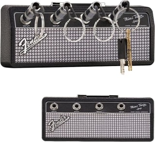 Akasenko Porta Llaves de Amplificador Marshall por $199 en Amazon