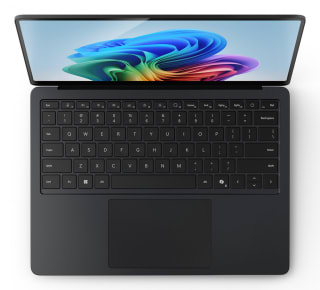 Microsoft Surface Laptop 7 Copilot+ PC (13,8") voor €1.585,18 bij Techfabrique