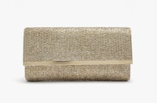 Bolso de fiesta tipo sobre por 15.99€.